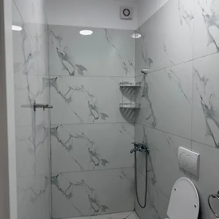 Lakeview Luxury Tirana2