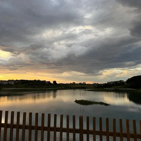 Lakeview Luxury Tirana2 Appartement *