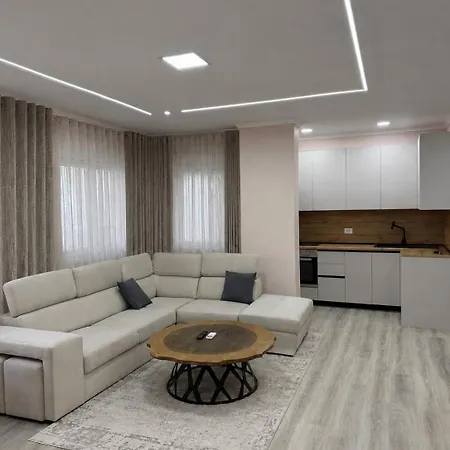 Lakeview Luxury Tirana2 *